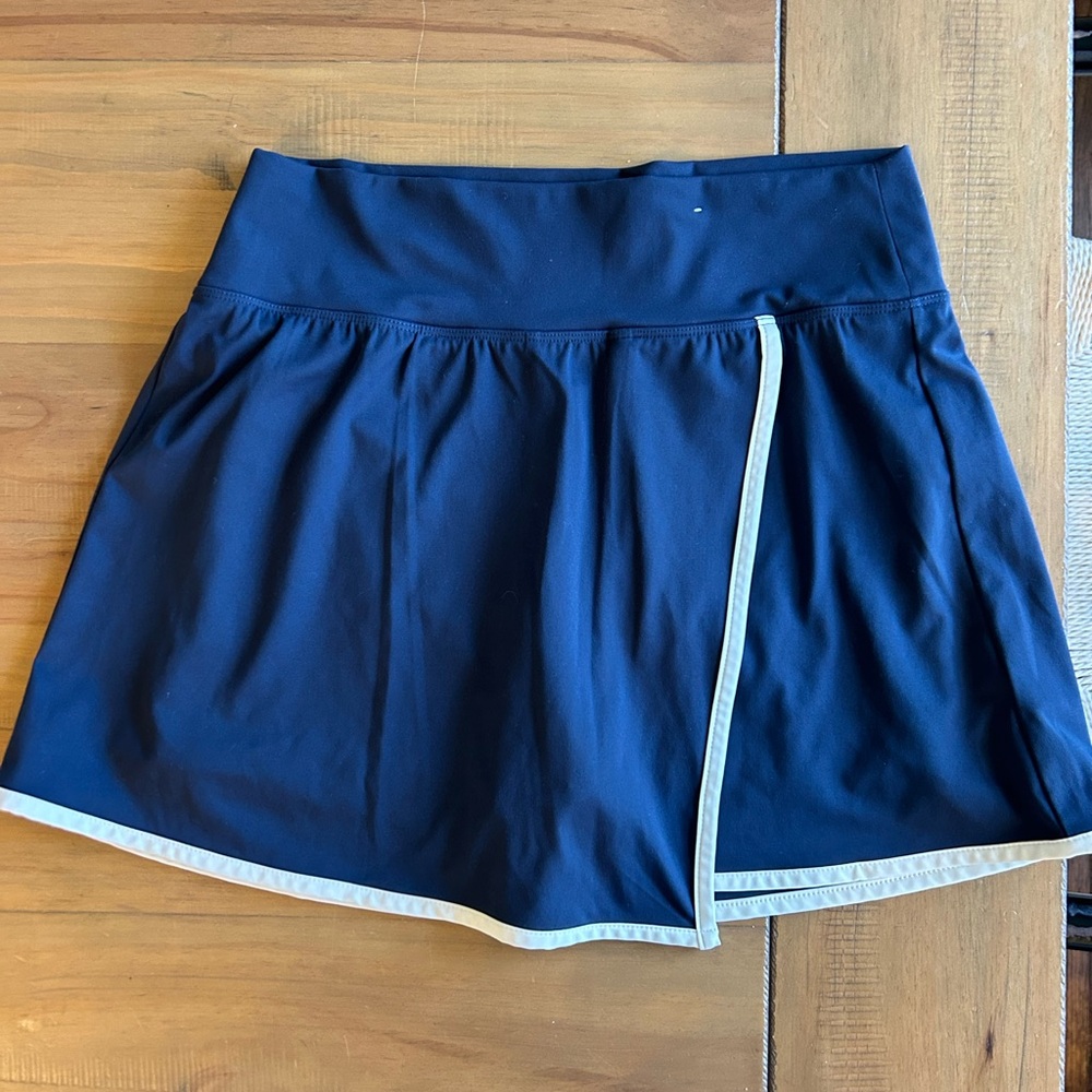 Old Navy Navy Blue Skort with White Trim